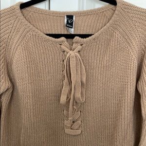 Windsor Tan Lace Up Sweater sz Small Worn Once
